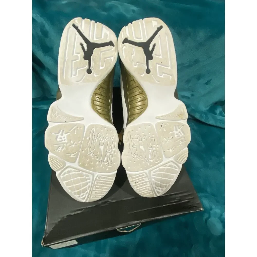 Size 11 - Air Jordan 9 Retro Statue